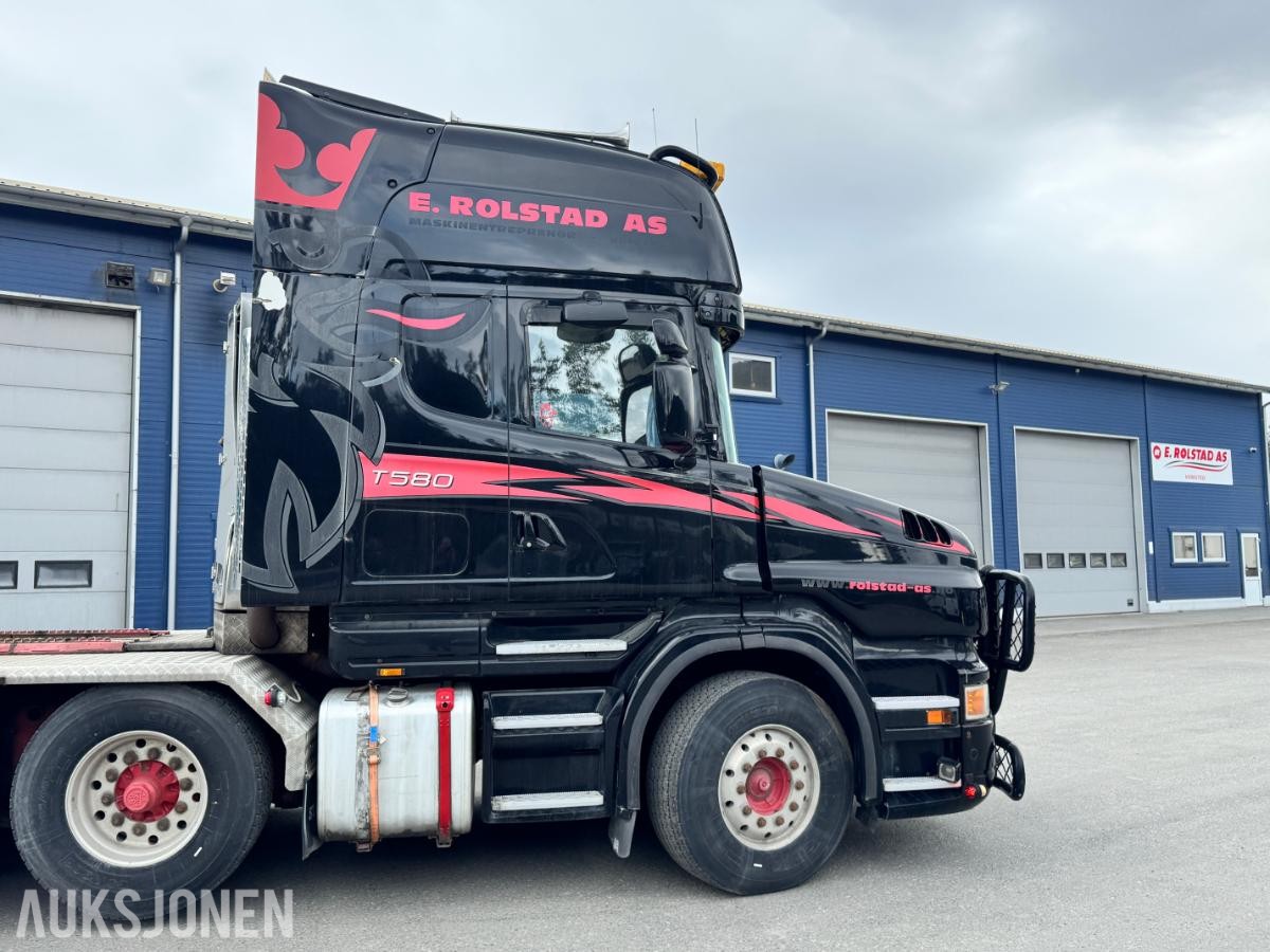 2005 Scania T 580 LA8X4 HHA 4-akslet trekkvogn.