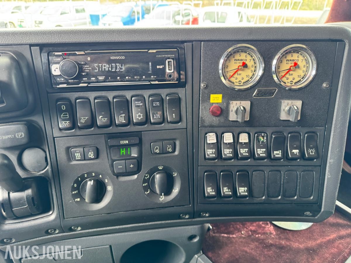 2005 Scania T 580 LA8X4 HHA 4-akslet trekkvogn.