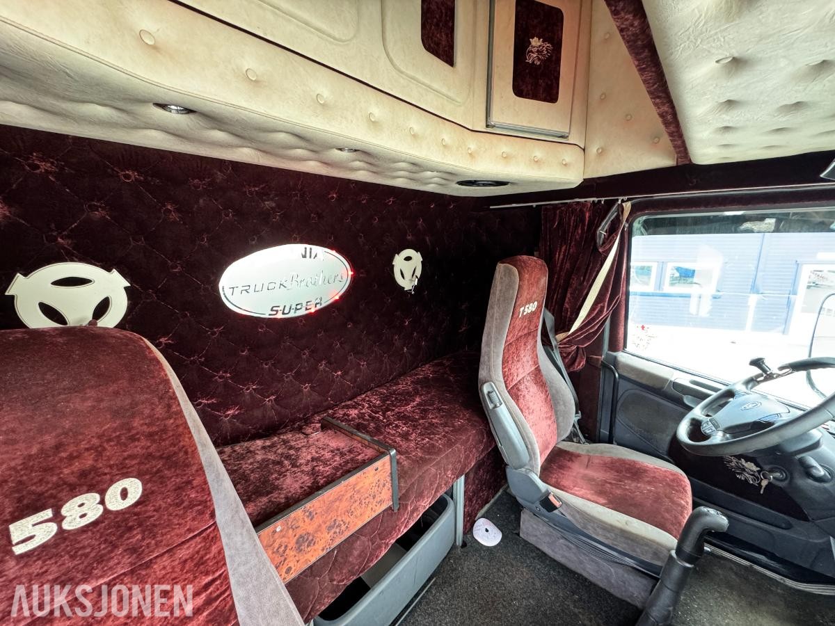 2005 Scania T 580 LA8X4 HHA 4-akslet trekkvogn.