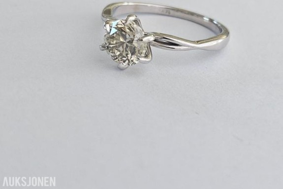 1.01CT ENSTENS DIAMANTRING I 14K GULL. HELT NATURLIG DIAMANT! TAKSTBREV OG SERTIFIKAT!