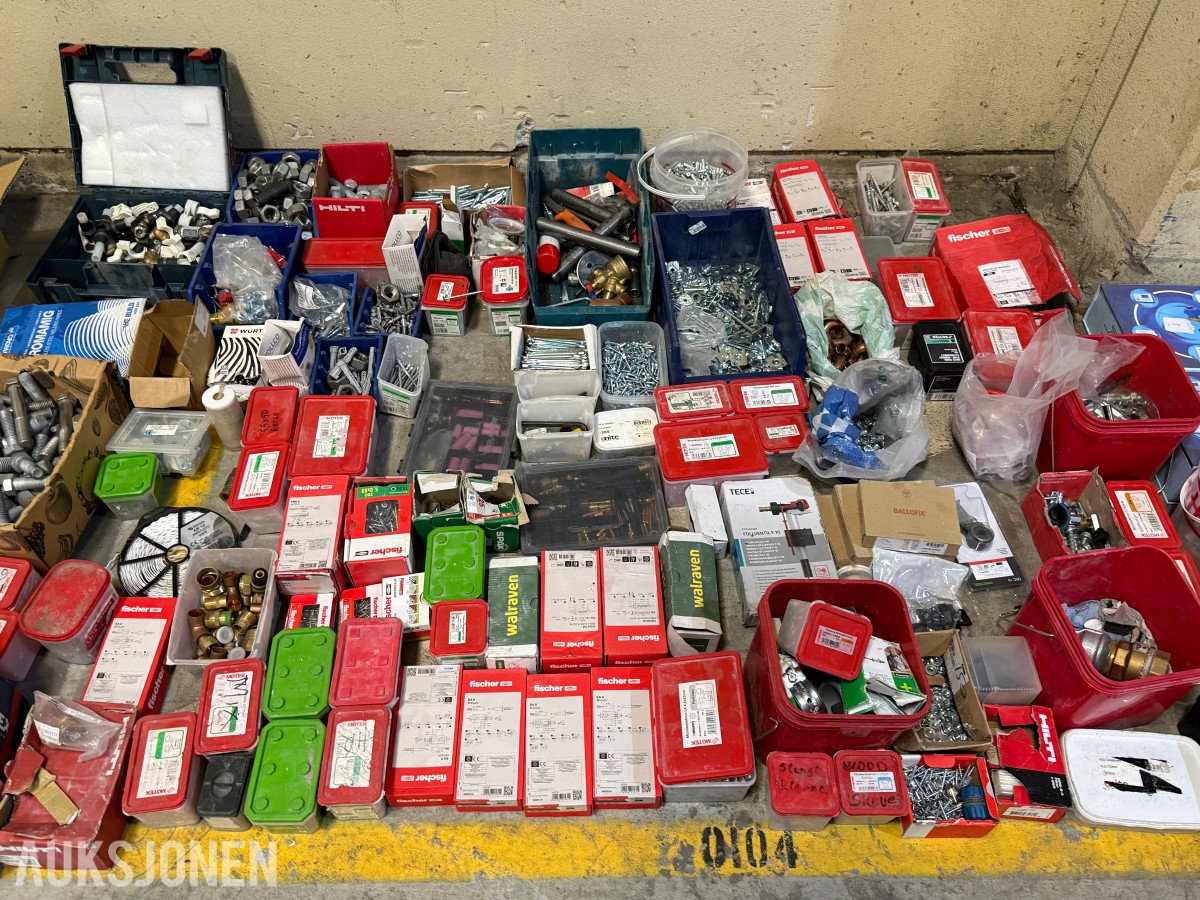 Stort parti festemateriell, skruer og bolter – Fischer, Würth, Hilti