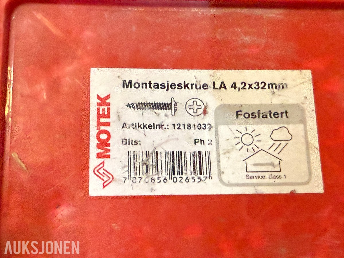 Stort parti festemateriell, skruer og bolter – Fischer, Würth, Hilti