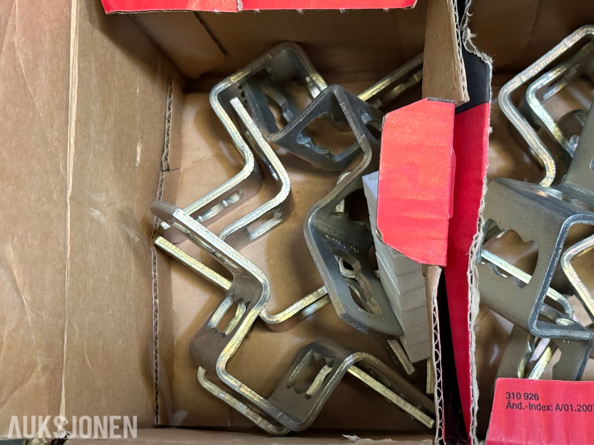 Stort parti festemateriell, skruer og bolter – Fischer, Würth, Hilti