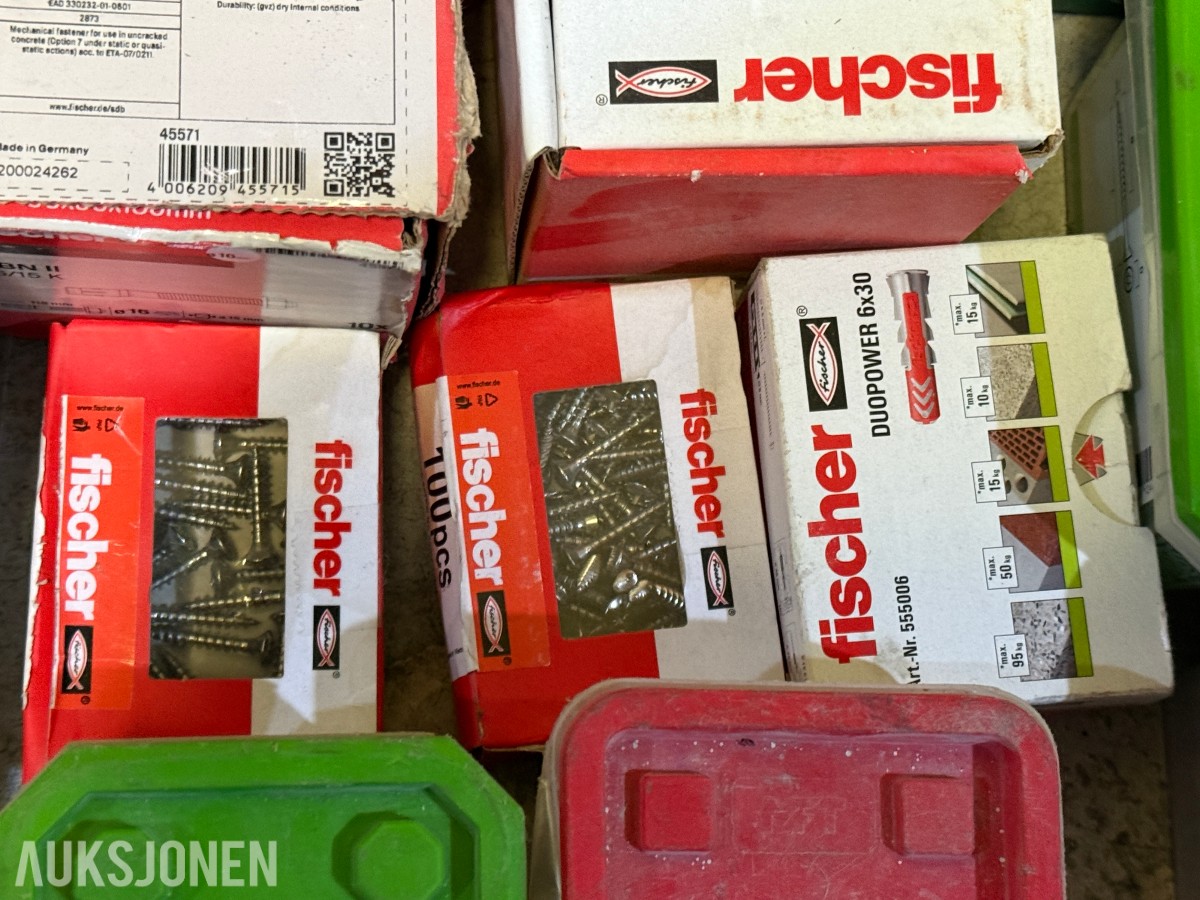 Stort parti festemateriell, skruer og bolter – Fischer, Würth, Hilti