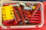 Stort parti festemateriell, skruer og bolter – Fischer, Würth, Hilti
