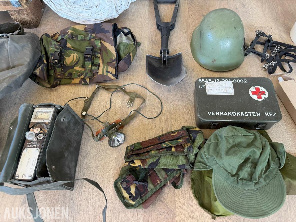 Militært bruksutstyr: Ammokasser, snøkamuflasje, feltutstyr, 1800 skobørster, m.m