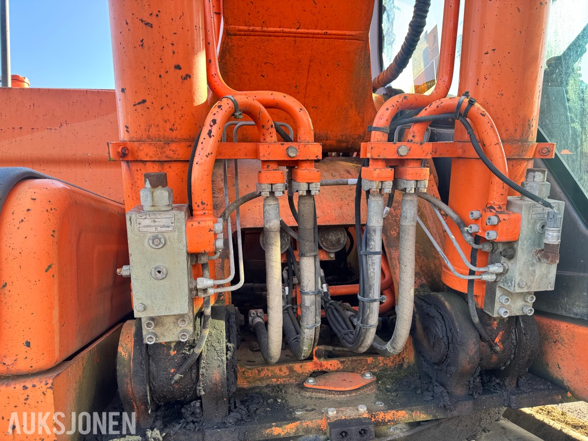 2010 Doosan Gravemaskin DX300LC - 8095 Timer