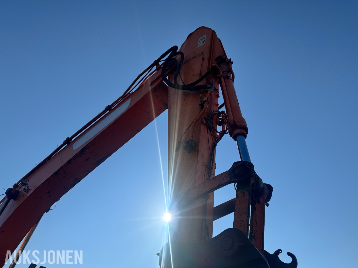 2010 Doosan Gravemaskin DX300LC - 8095 Timer