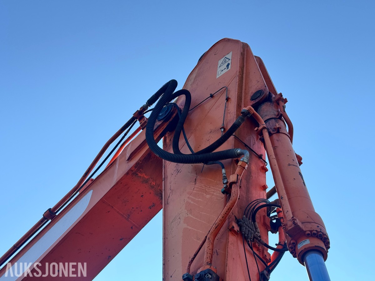 2010 Doosan Gravemaskin DX300LC - 8095 Timer