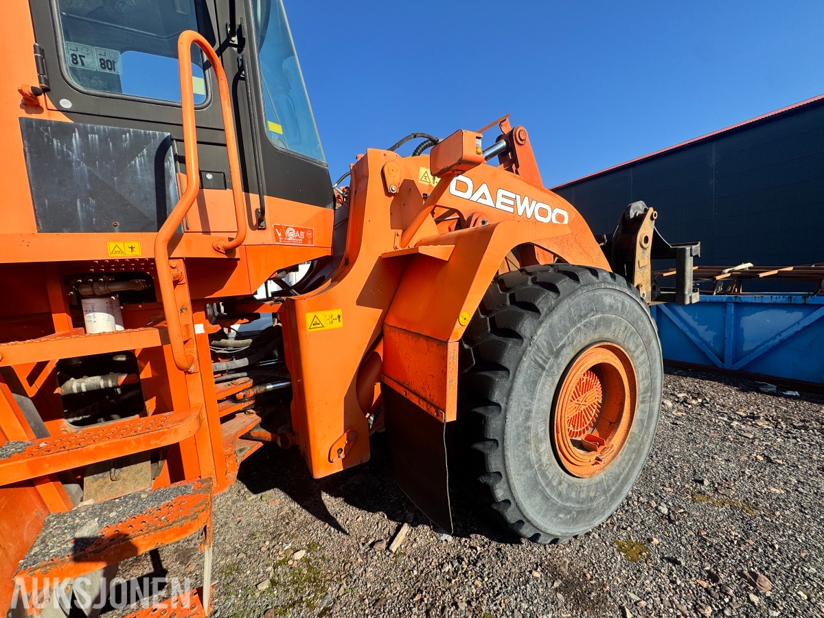 2001 Daewoo Hjullaster MG400-V - 9397 Timer