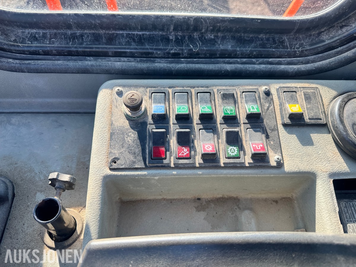 2001 Daewoo Hjullaster MG400-V - 9397 Timer