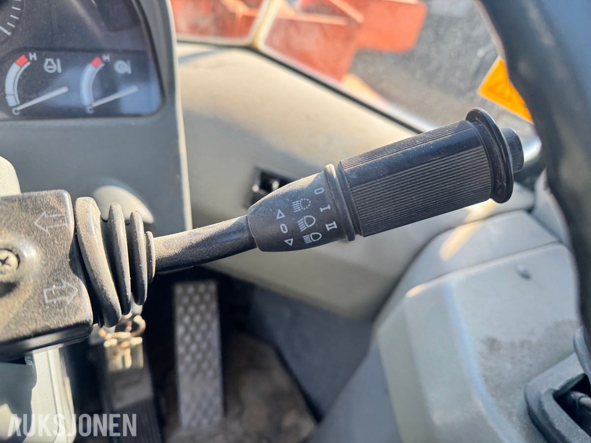 2001 Daewoo Hjullaster MG400-V - 9397 Timer