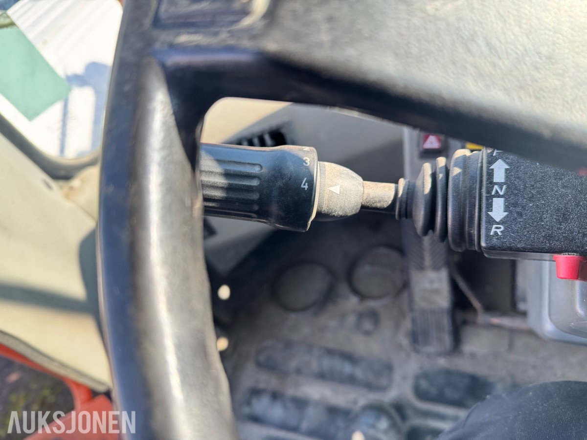 2001 Daewoo Hjullaster MG400-V - 9397 Timer