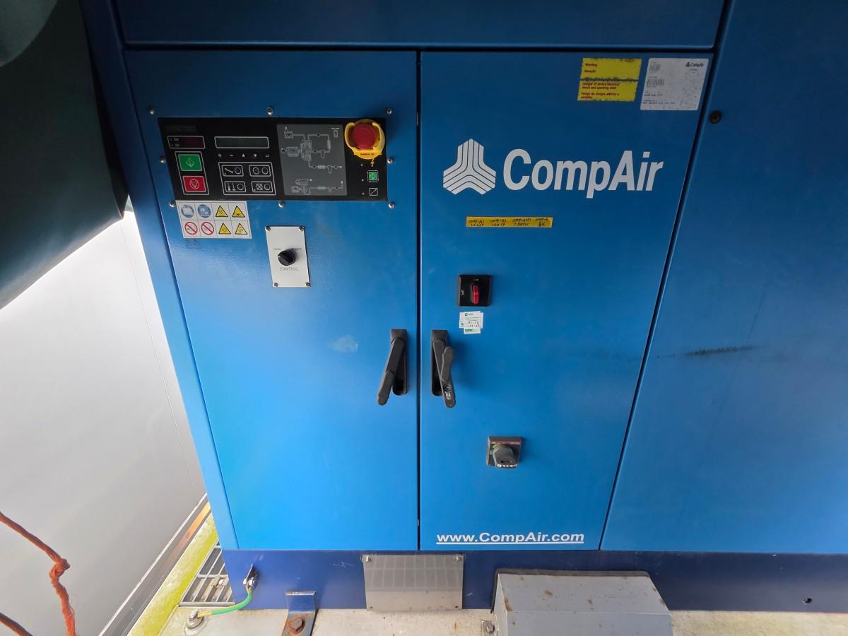 2 stk ubrukte CompAir D155 Kompressorer som er seriekoblet