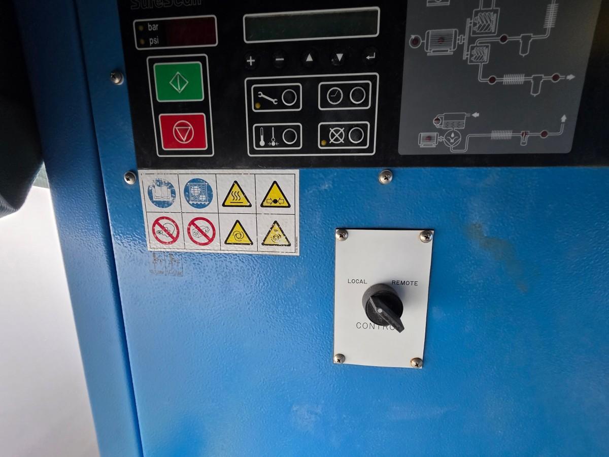 2 stk ubrukte CompAir D155 Kompressorer som er seriekoblet