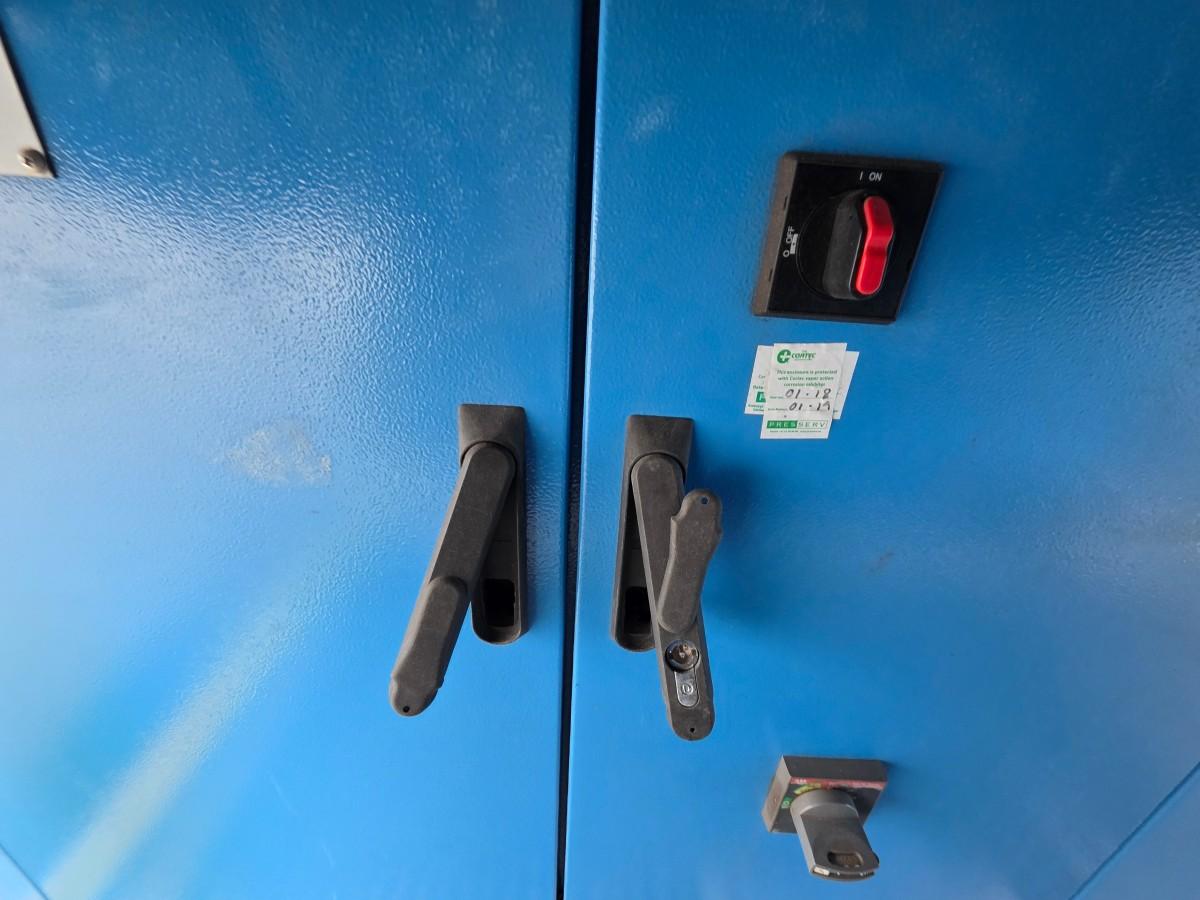 2 stk ubrukte CompAir D155 Kompressorer som er seriekoblet