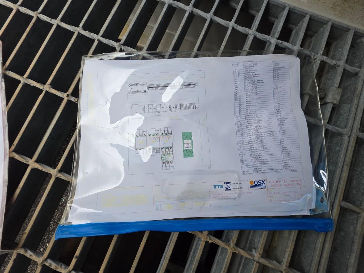 2 stk ubrukte CompAir D155 Kompressorer som er seriekoblet