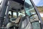 2005 Valtra T160 m/frontlaster og mye arbeidslys