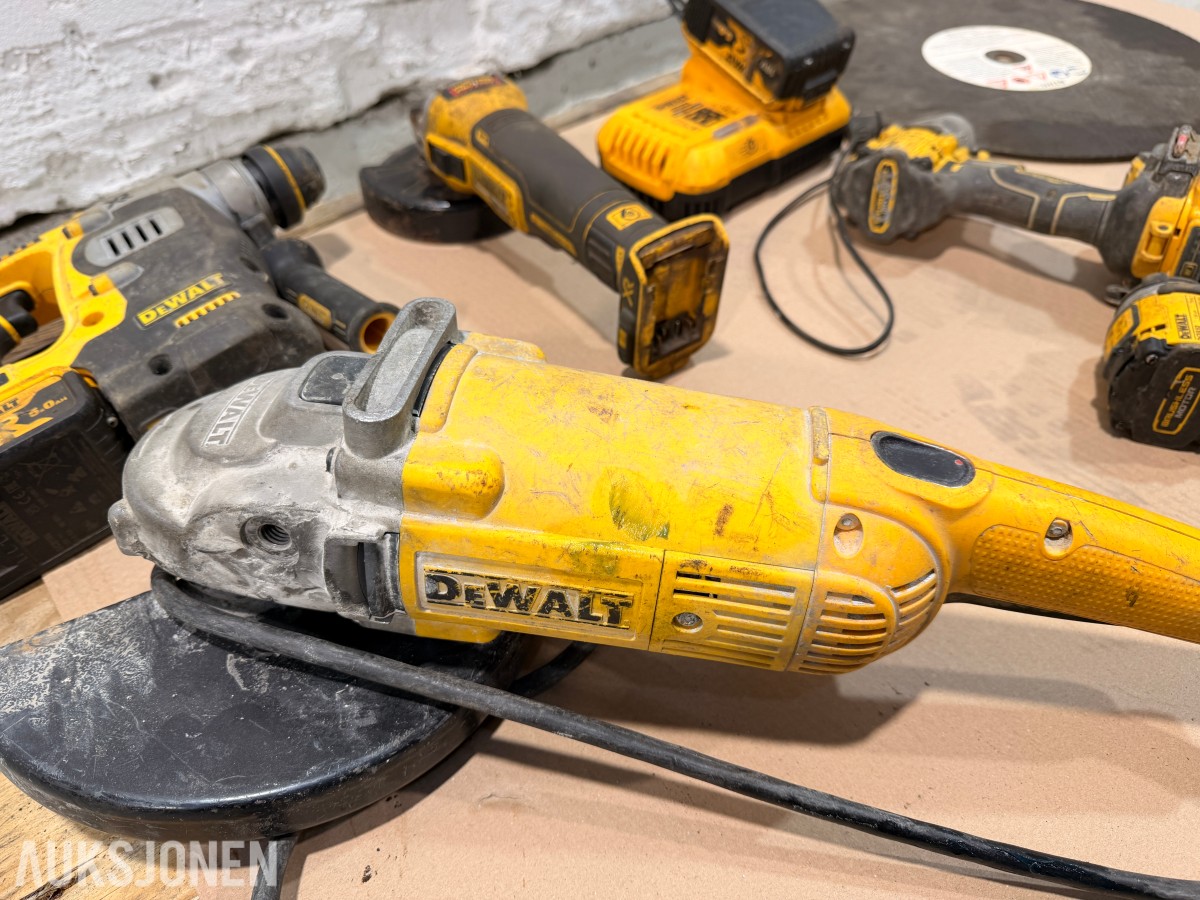 DeWalt verktøypakke 18V XR – borhammer, vinkelsliper, muttertrekker