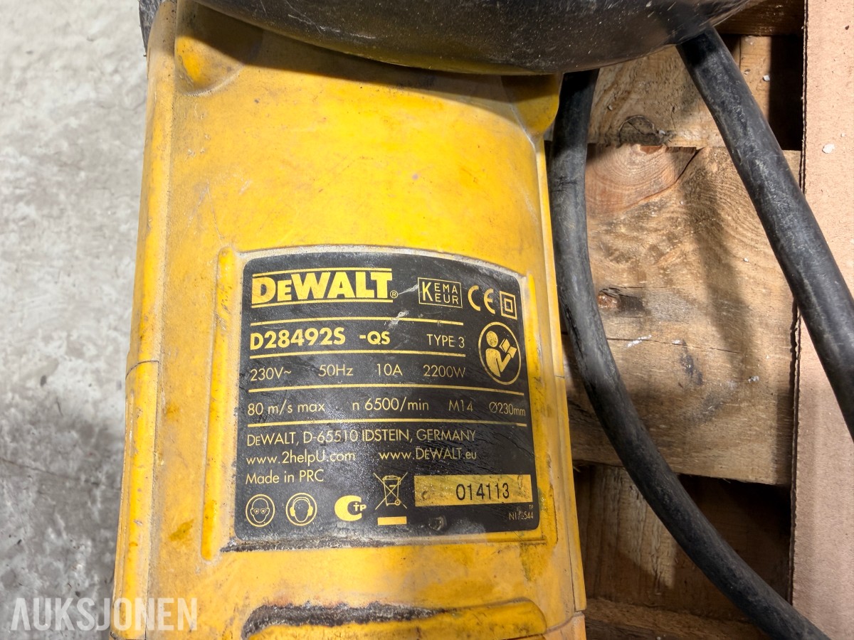 DeWalt verktøypakke 18V XR – borhammer, vinkelsliper, muttertrekker
