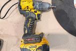 DeWalt verktøypakke 18V XR – borhammer, vinkelsliper, muttertrekker