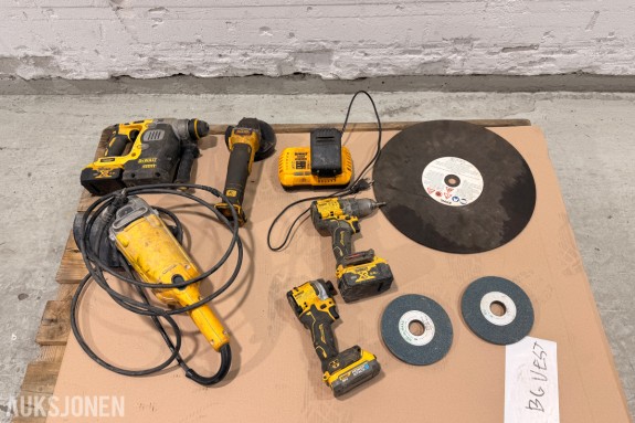 DeWalt verktøypakke 18V XR – borhammer, vinkelsliper, muttertrekker