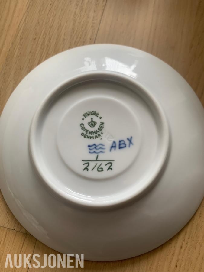 parti med Royal Copenhagen servise eldre modell