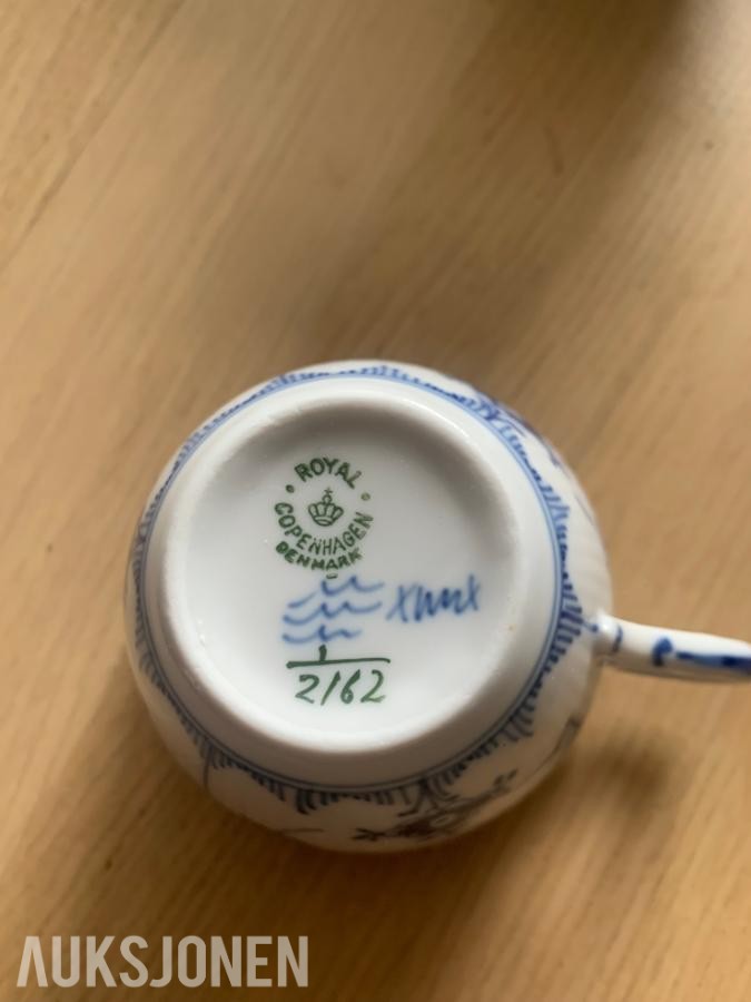 parti med Royal Copenhagen servise eldre modell