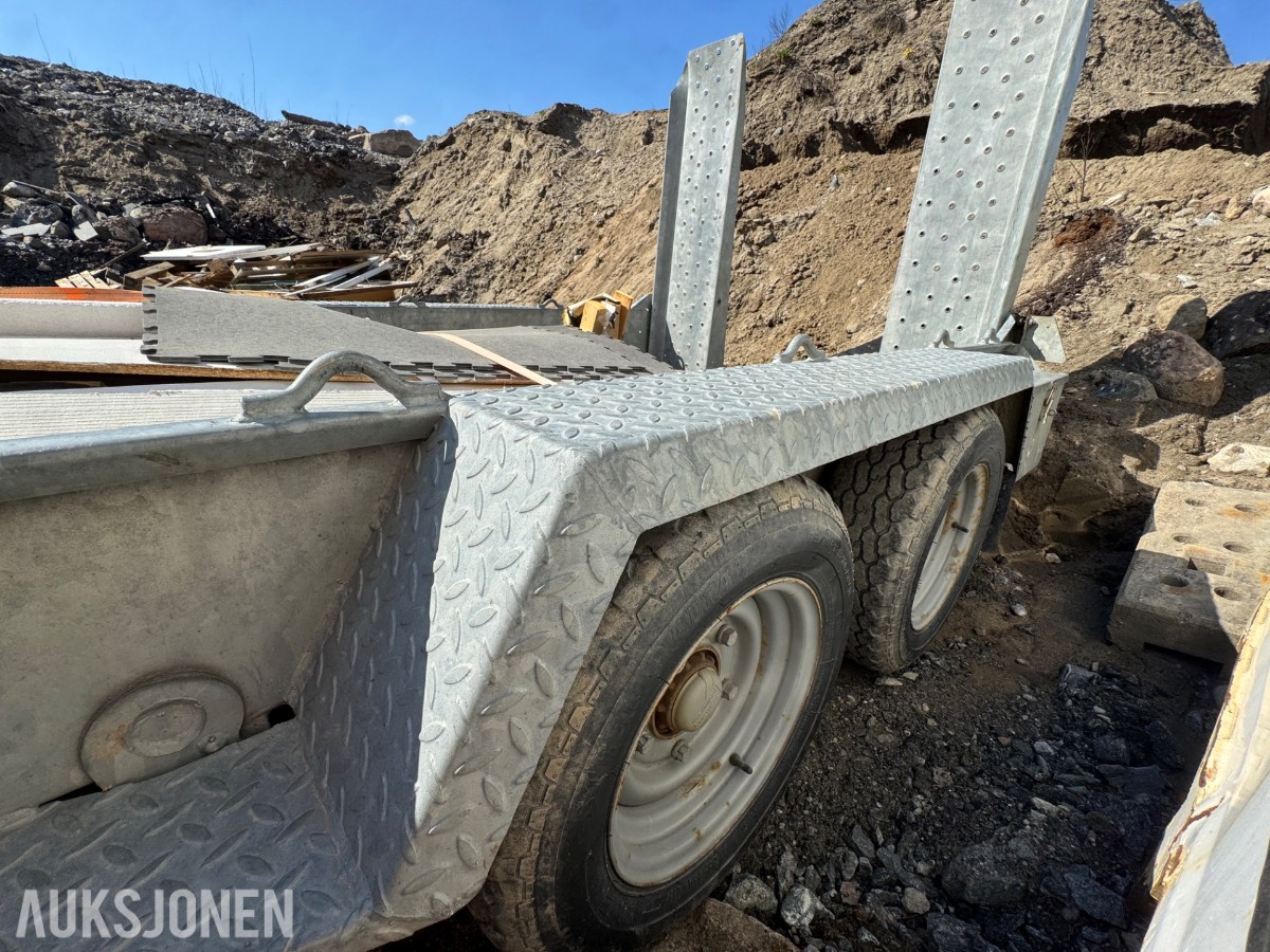 2017 Ifor Williams GH1054BT - 2-akslet maskinhenger med kjørebruer