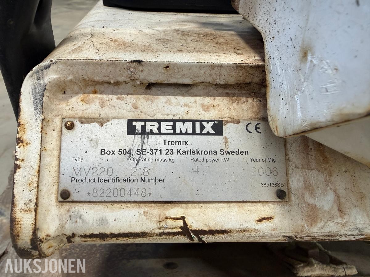 2006 Tremix MV200 vibroplate.