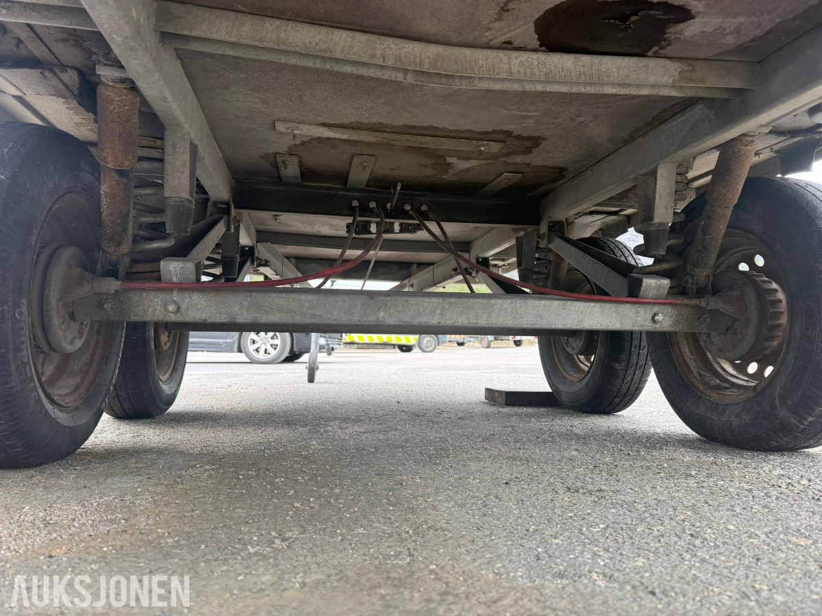 2015 Tredal T-15-BBL tilhenger med Nilfisk høytrykkspyler – Honda GX390 elstart