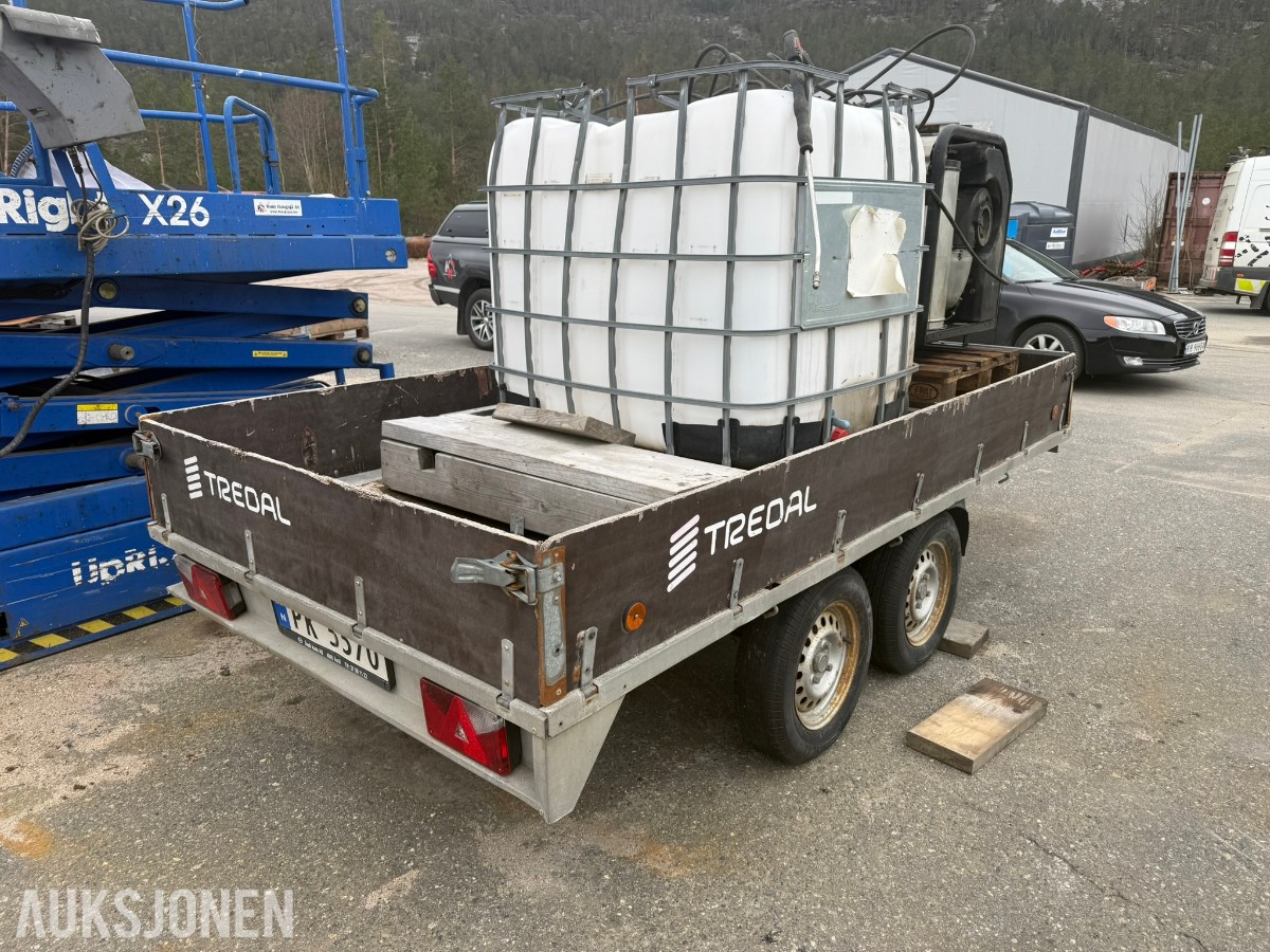 2015 Tredal T-15-BBL tilhenger med Nilfisk høytrykkspyler – Honda GX390 elstart