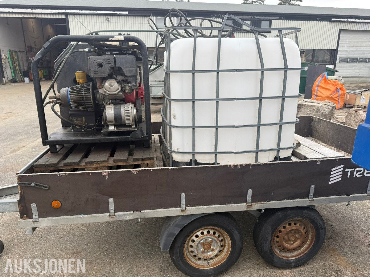 2015 Tredal T-15-BBL tilhenger med Nilfisk høytrykkspyler – Honda GX390 elstart