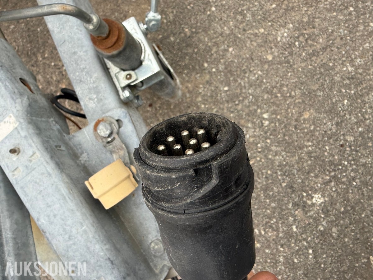2015 Tredal T-15-BBL tilhenger med Nilfisk høytrykkspyler – Honda GX390 elstart