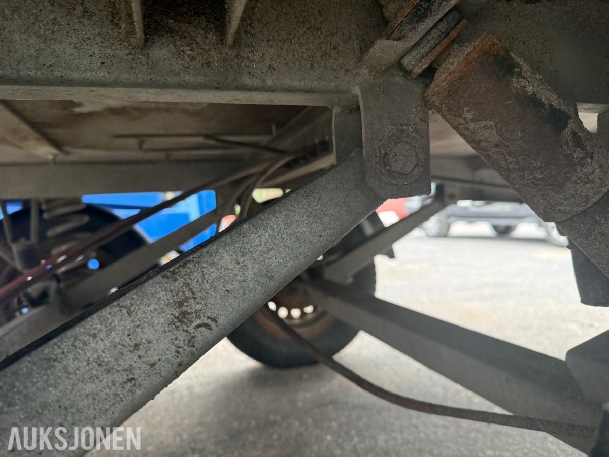 2015 Tredal T-15-BBL tilhenger med Nilfisk høytrykkspyler – Honda GX390 elstart