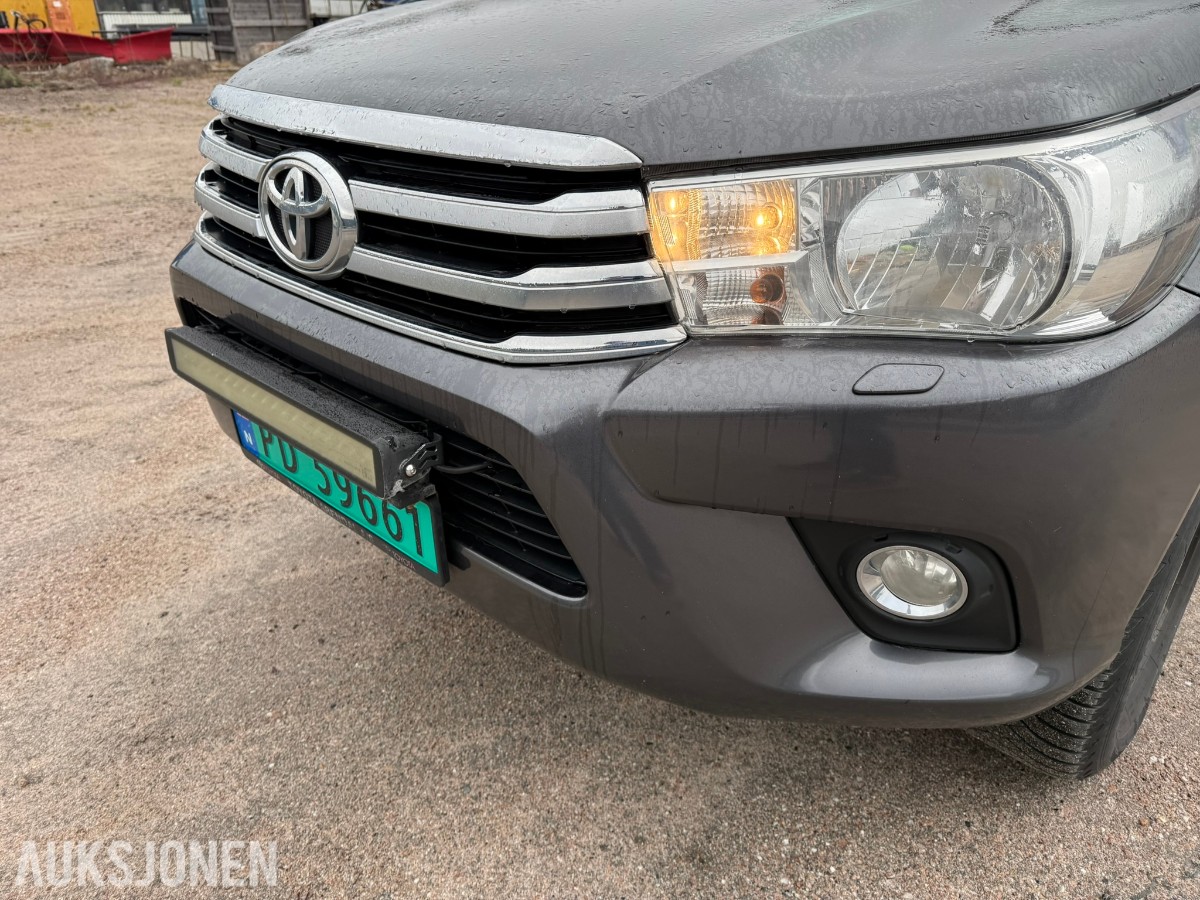 2017 Toyota HiLux 2,4 150hk 4WD Pickup - 198153 km 