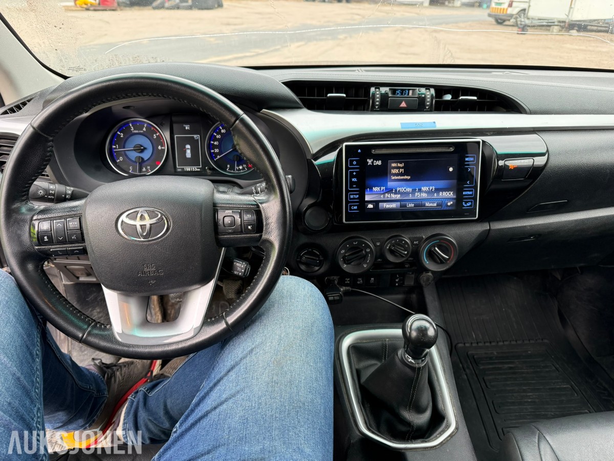 2017 Toyota HiLux 2,4 150hk 4WD Pickup - 198153 km 