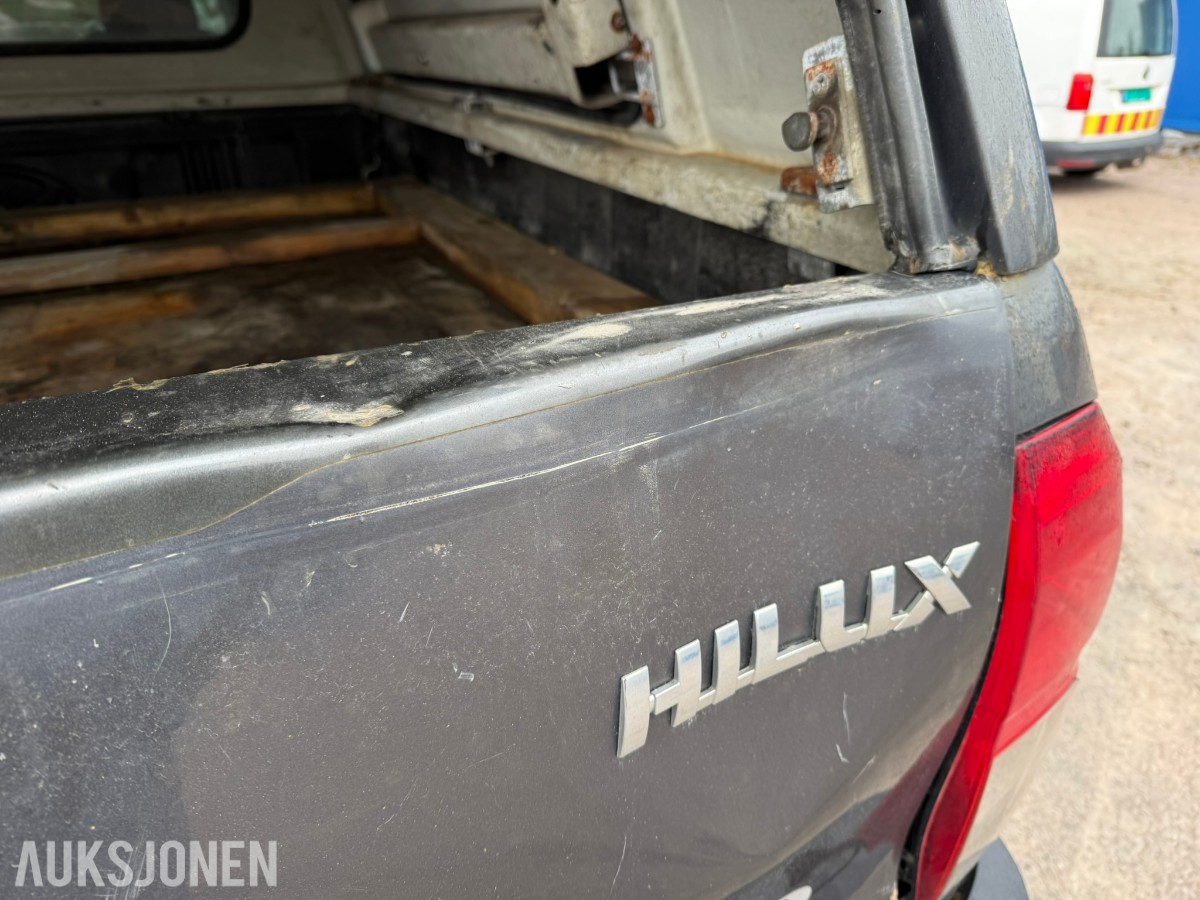 2017 Toyota HiLux 2,4 150hk 4WD Pickup - 198153 km 