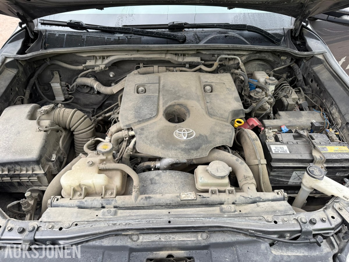 2017 Toyota HiLux 2,4 150hk 4WD Pickup - 198153 km 