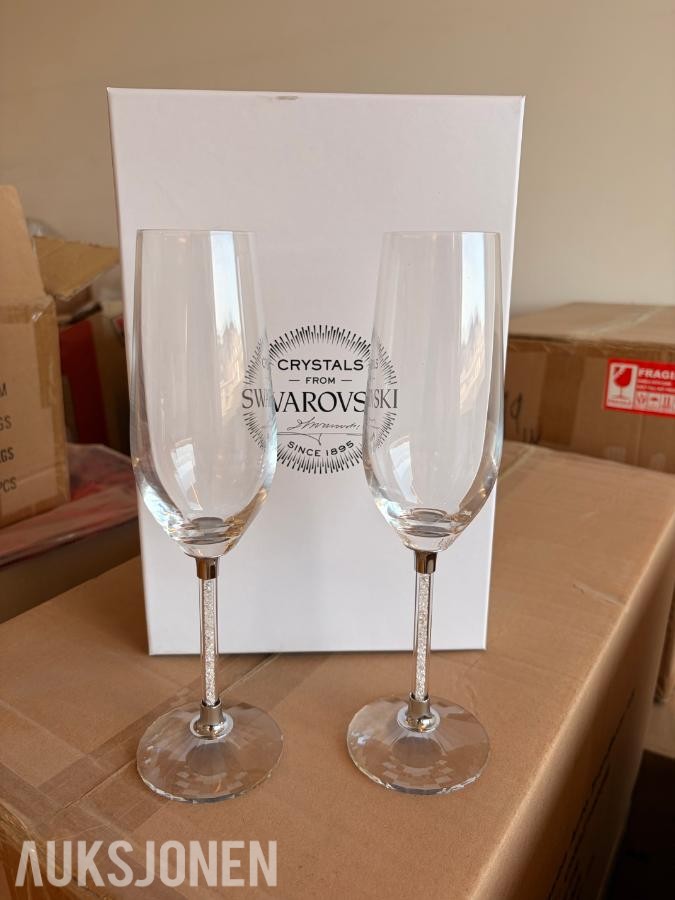 Swarovski Champagne glass - 72 timers auksjon