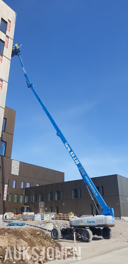 2017 Genie SX-135 XC bomlift - 2 965 driftstimer