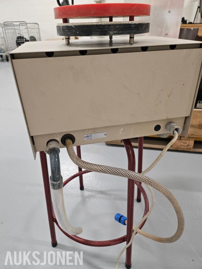 Sliperondell Struers DAP-3 for vannsliping