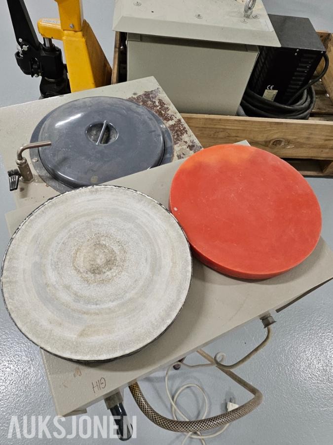 Sliperondell Struers DAP-3 for vannsliping