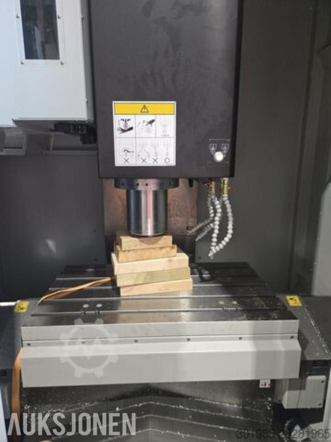 2023 Quaser MV134 Vertikal fresemaskin som ny
