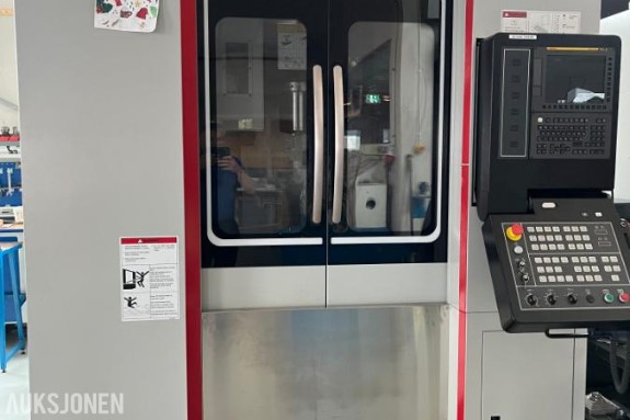 2023 Quaser MV134 Vertikal fresemaskin som ny