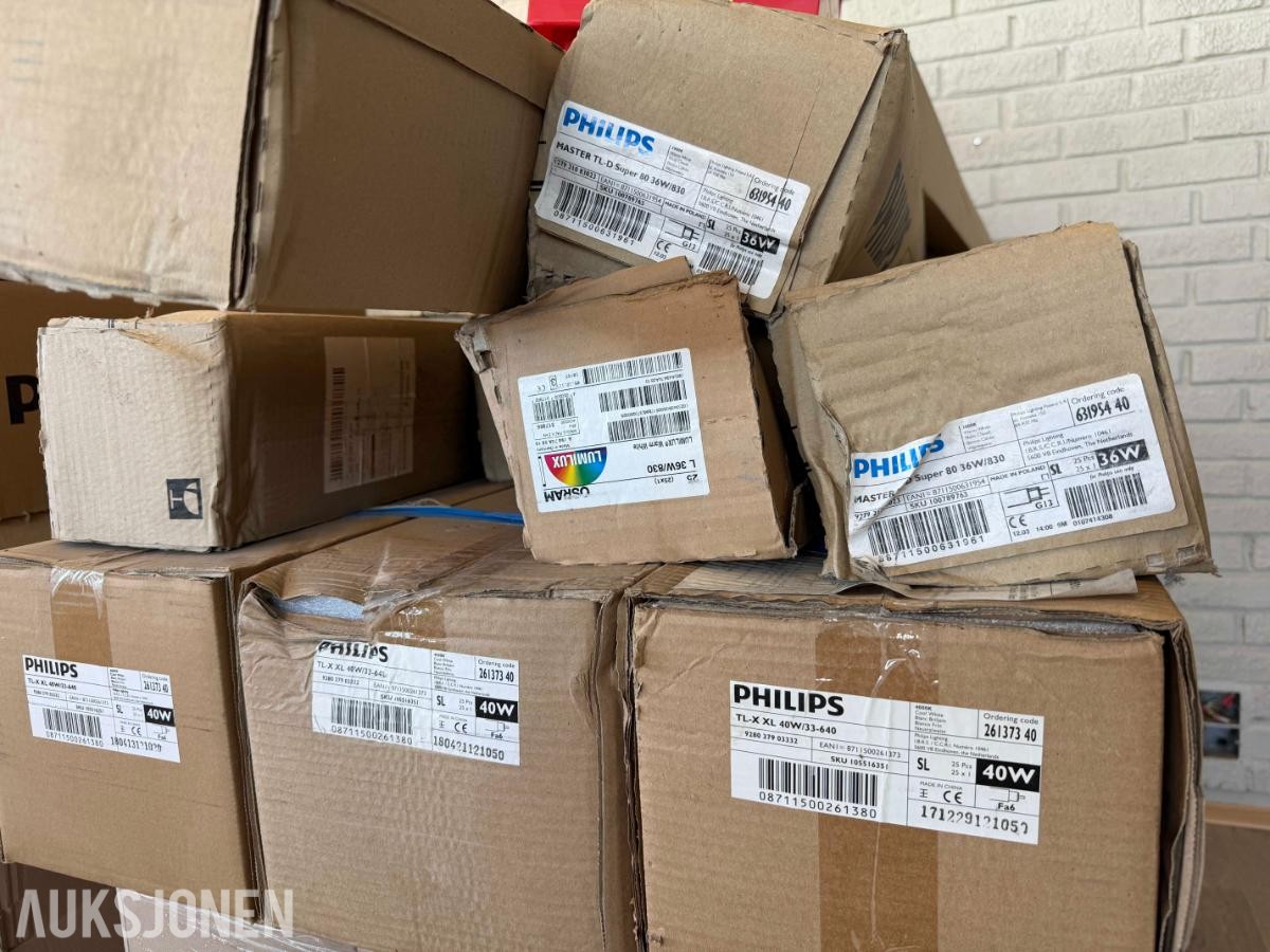 1500 x Lysrør og tilbehør: Philips, Nordeon, Osram