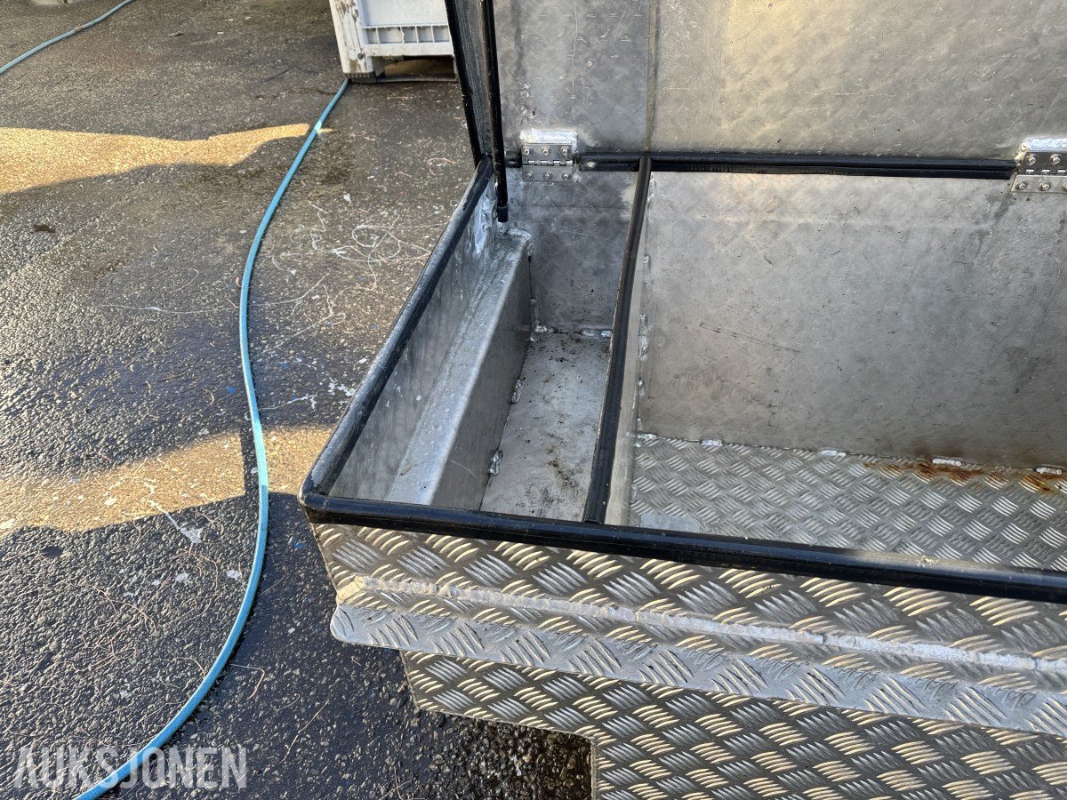 Oppbevaringsbox til pickup/hilux