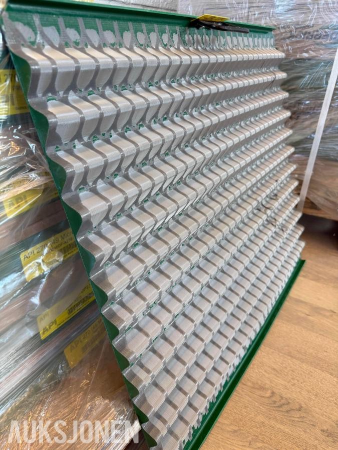 52 x Derrick shaker screens API 325 (44 microns)