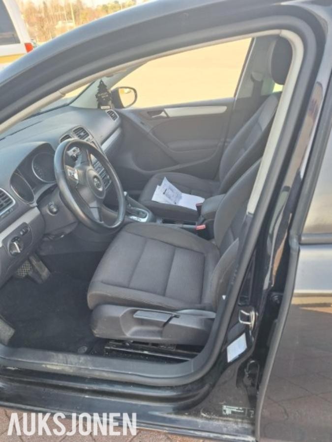 2011 Volkswagen Golf, 1.6 105HK AUTOMAT CRUISEKONTROLL EU OK 03.2028, 246207km