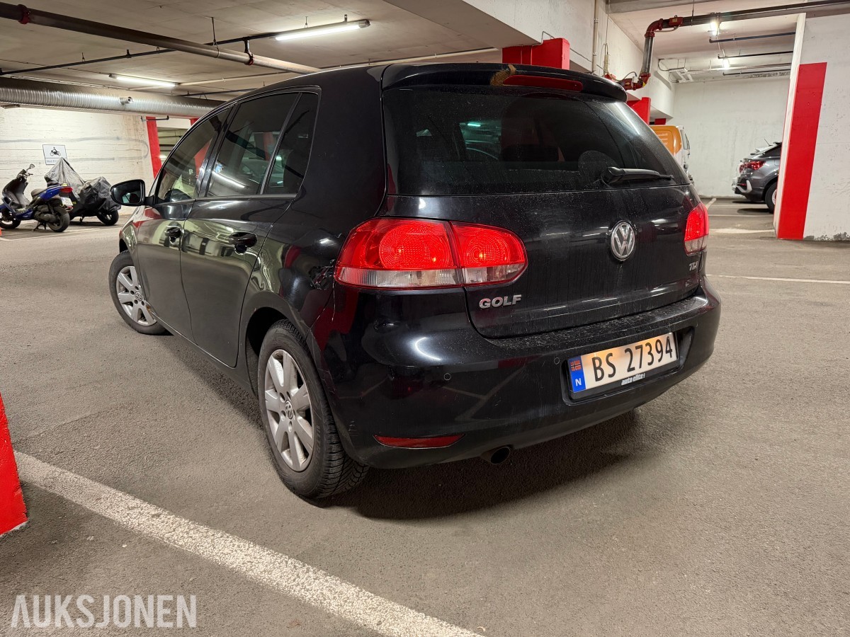 2011 Volkswagen Golf, 1.6 105HK AUTOMAT CRUISEKONTROLL EU OK 03.2028, 246207km